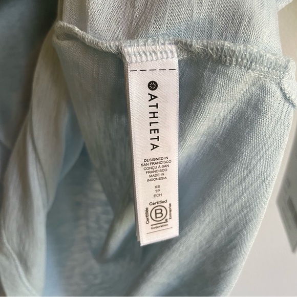 Athleta Breezy Scoop V Tee NWT - Picture 8 of 10